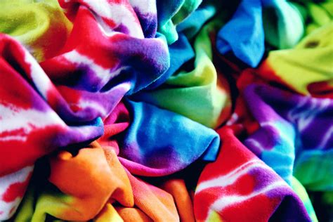 How to Rubber Band for Tie Dye: A Symphony of Colors and Chaos